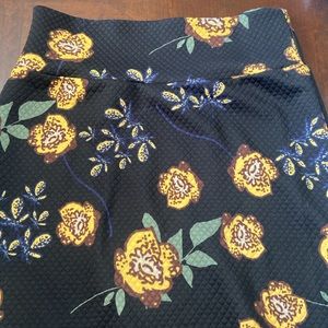 Black lularoe cassie pencil skirt size small